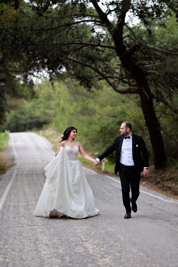 Urla düğün çekimi, İzmir'den gelen çiftlerimizle ormanlık alanda düğün hikayesi ve fotoğraf çekimi yaptık
